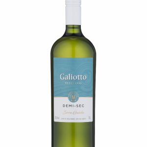 Vinho Galiotto Niágara Branco Demi Sec 1 L